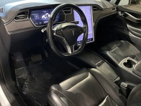 Used 2016 Tesla Model X 75D image 10