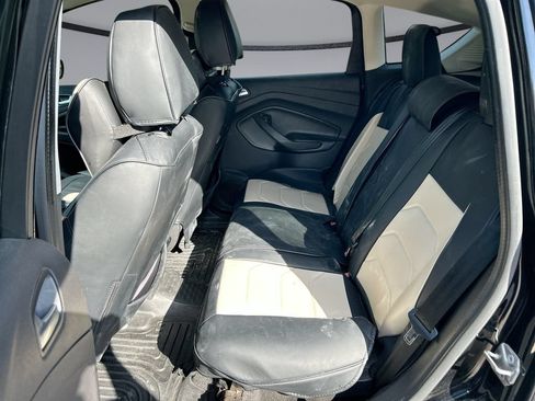Used 2017 Ford C-MAX Energi SE w/ Equipment Group 401A FWD image 27