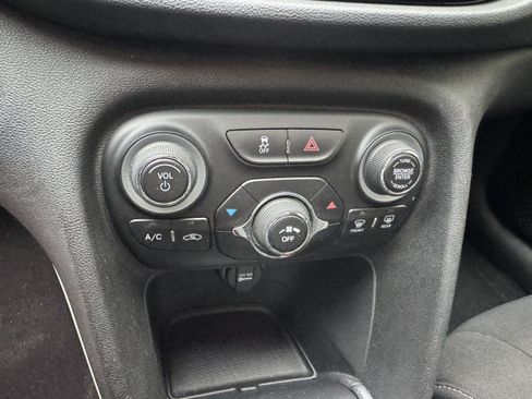 Used 2013 Dodge Dart Rallye FWD image 23