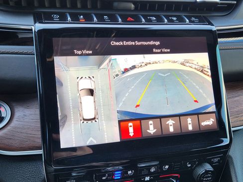 Used 2022 Jeep Grand Cherokee Summit image 20