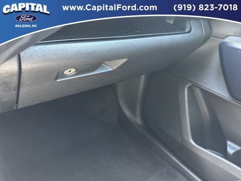 Used 2025 Nissan Pathfinder SV FWD image 27