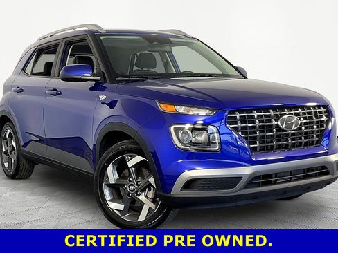 Certified 2026 Hyundai Venue SEL FWD image 3