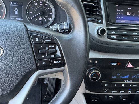 Used 2017 Hyundai Tucson Value AWD/4WD image 21