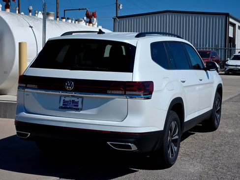 New 2026 Volkswagen Atlas SE image 4