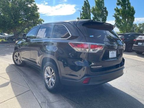 Used 2015 Toyota Highlander Plus FWD image 5