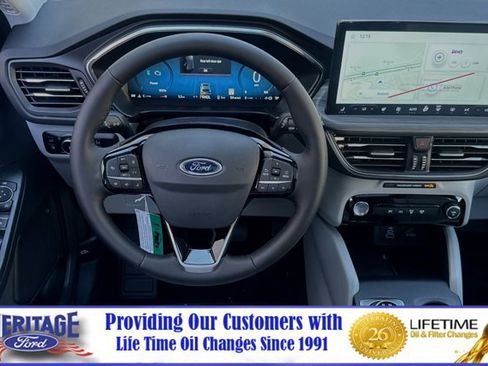 New 2024 Ford Escape SE w/ PHEV Premium Package FWD image 11