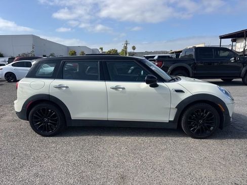Used 2017 MINI Cooper Clubman FWD image 4