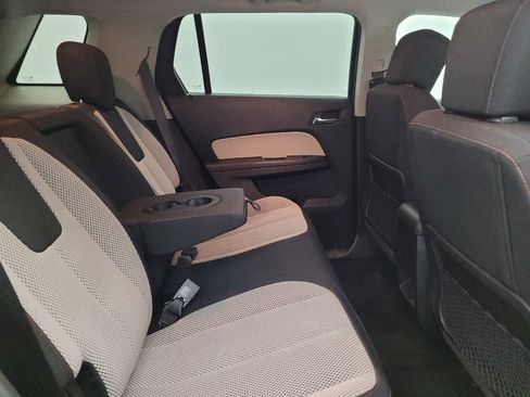Used 2017 GMC Terrain SLE FWD image 19