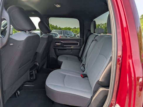 Used 2024 RAM 2500 Big Horn AWD/4WD image 13