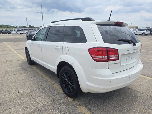Used 2020 Dodge Journey SE w/ Blacktop Package FWD image 5