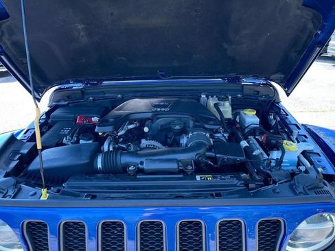 Used 2019 Jeep Wrangler Unlimited Rubicon w/ Uconnect 4C Nav & Sound Group AWD/4WD image 30