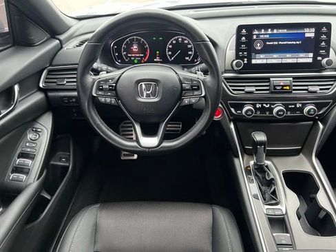 Used 2020 Honda Accord Sport image 12