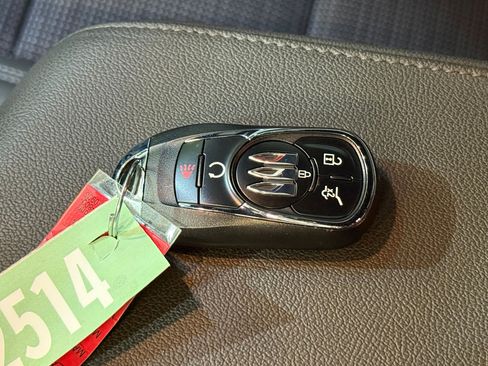 Used 2024 Buick Envista Preferred w/ Convenience I Package image 33