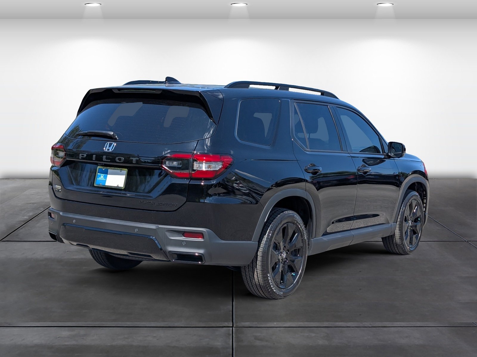 New 2026 Honda Pilot Black Edition image 5