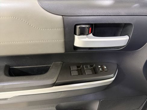 Used 2016 Toyota Tundra Limited image 14