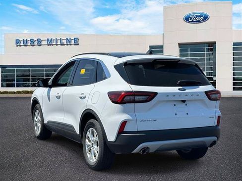Used 2024 Ford Escape Active w/ Tech Pack #1 AWD/4WD image 5