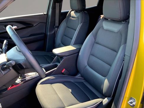 Used 2023 Chevrolet TrailBlazer RS w/ Sun and Liftgate Package FWD image 24