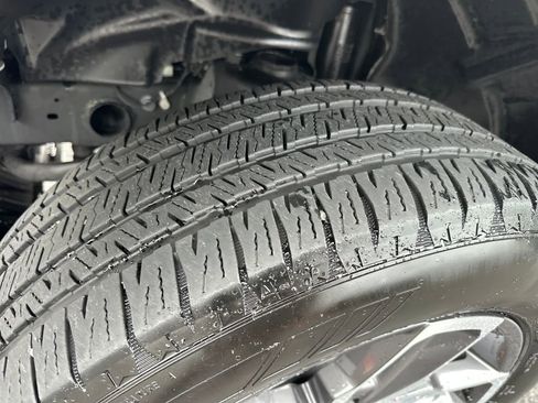 Used 2024 Jeep Wrangler Unlimited image 28