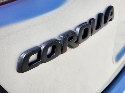 Used 2025 Toyota Corolla SE FWD image 11