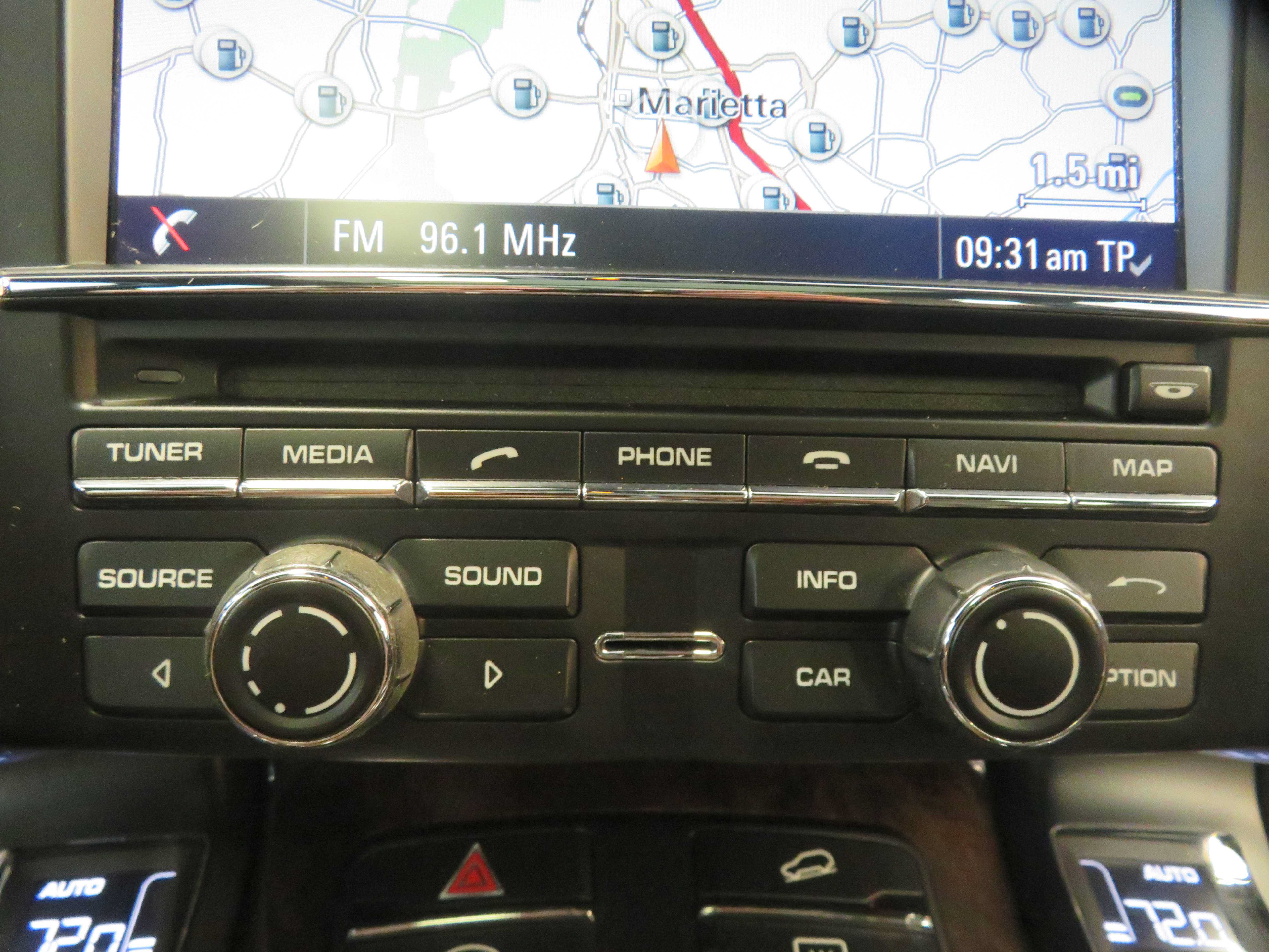 Used 2015 Porsche Cayenne S AWD/4WD image 40