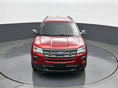 Used 2018 Ford Explorer XLT w/ Equipment Group 202A image 15
