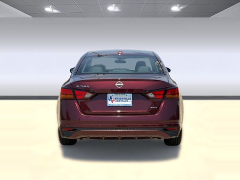 Used 2025 Nissan Altima 2.5 SV AWD/4WD image 10