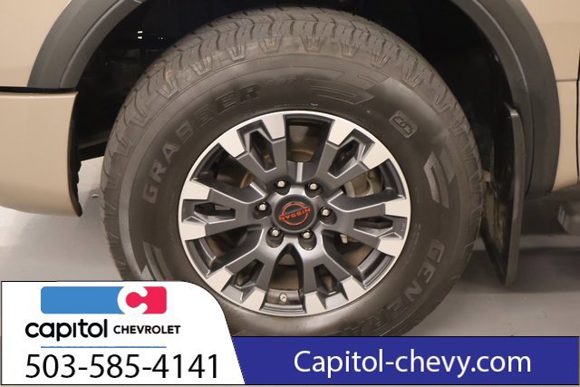 Used 2023 Nissan Titan PRO-4X w/ Off Road Protection Package AWD/4WD image 9