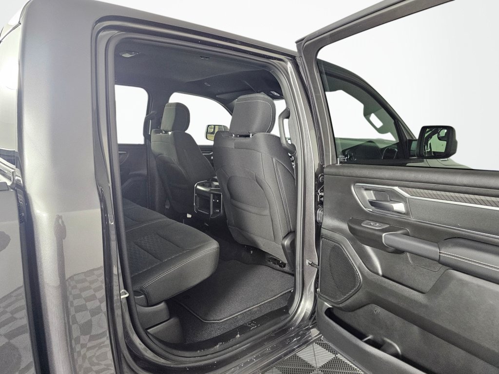 New 2026 RAM 1500 Big Horn w/ Sport Appearance Package AWD/4WD image 35