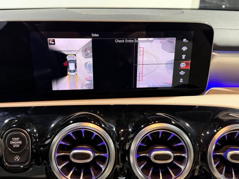 Used 2020 Mercedes-Benz CLA 250 image 31