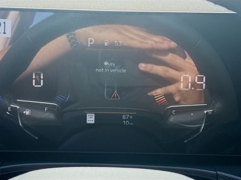 New 2026 Hyundai Santa Fe SE FWD image 9
