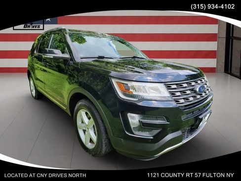 Used 2016 Ford Explorer XLT w/ Equipment Group 202A AWD/4WD image 3