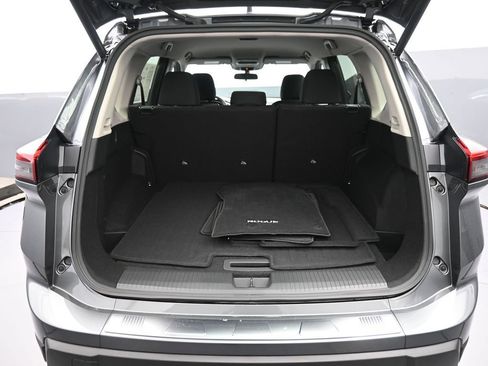 Used 2026 Nissan Rogue SV w/ Cold Weather Package image 21