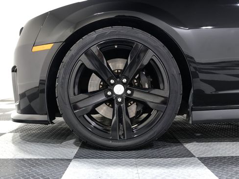 Used 2013 Chevrolet Camaro ZL1 image 4