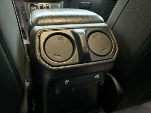 Used 2020 Jeep Wrangler Unlimited Sport S AWD/4WD image 25