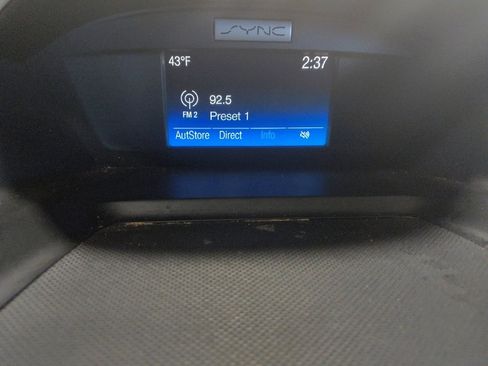 Used 2017 Ford Escape SE w/ SE Sport Appearance Package AWD/4WD image 25