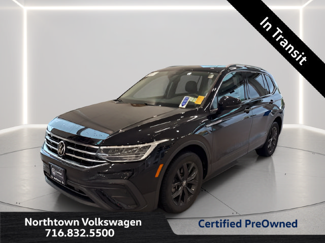Used 2024 Volkswagen Tiguan SE w/ Panoramic Sunroof Package AWD/4WD image 2
