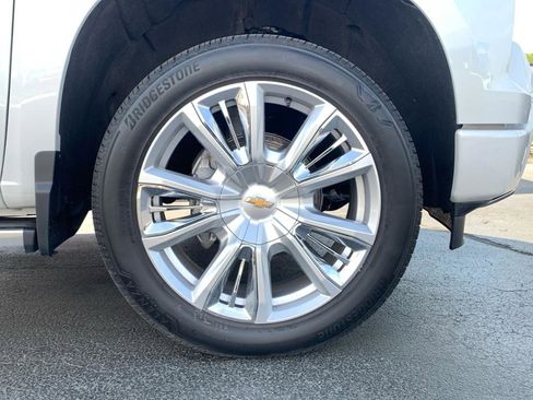 Used 2024 Chevrolet Silverado 1500 High Country w/ High Country Premium Package image 34