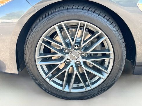 Used 2019 Genesis G70 2.0T Advanced w/ Prestige Package AWD/4WD image 32