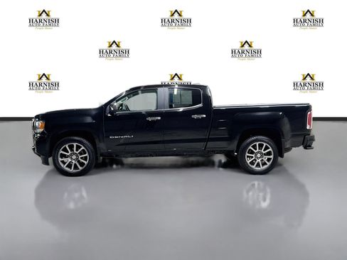 Used 2022 GMC Canyon Denali w/ Denali Black Edition Package AWD/4WD image 9