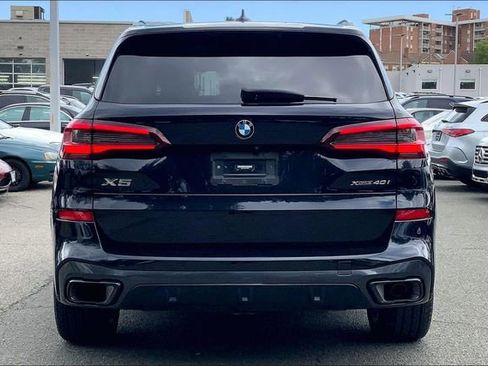 Used 2023 BMW X5 xDrive40i w/ M Sport Package AWD/4WD image 3