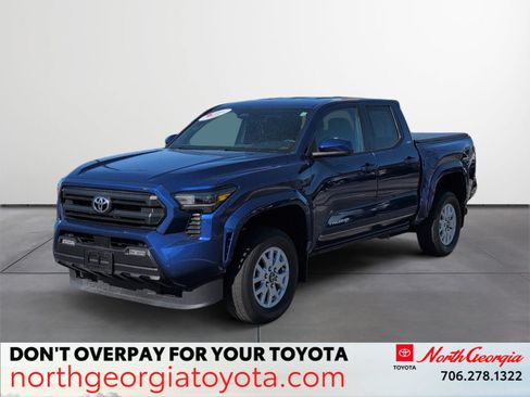 Used 2025 Toyota Tacoma SR5 image 1