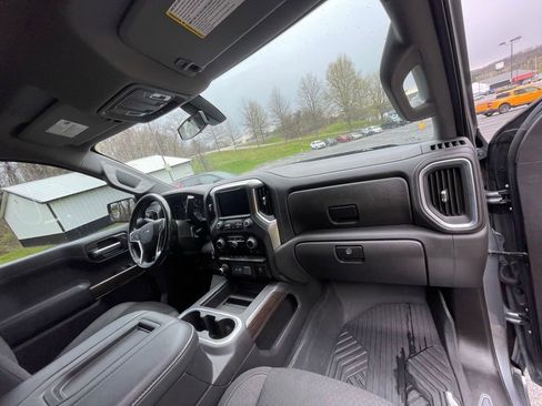 Certified 2021 Chevrolet Silverado 1500 LT Trail Boss w/ LPO, Dark Essentials Package image 12