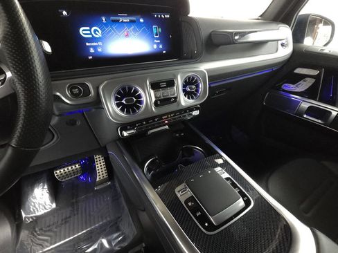 Used 2025 Mercedes-Benz G 580 w/ EQ Technology image 15