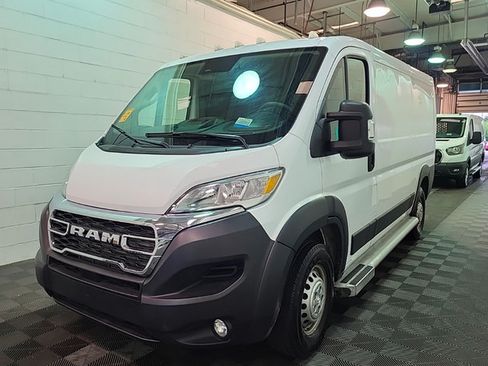 Used 2025 RAM ProMaster 2500 w/ U-Haul Equipment Group FWD image 4