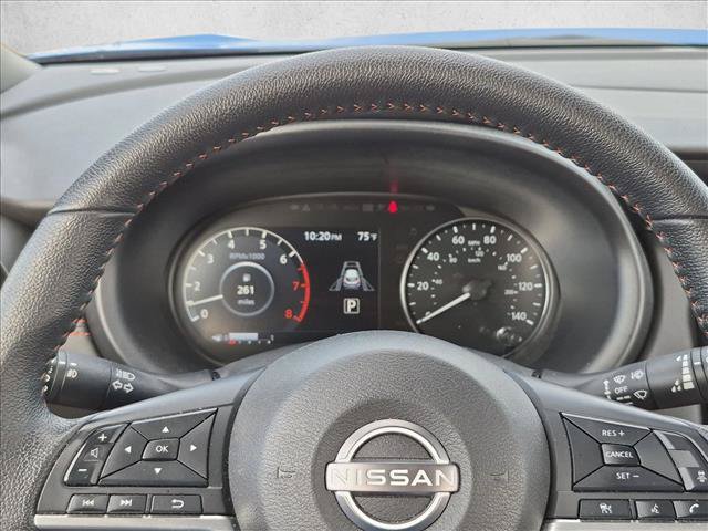 Used 2023 Nissan Kicks SR w/ Interior Electronics Package FWD image 6