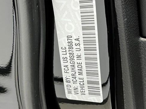 New 2025 Jeep Grand Cherokee Altitude image 44