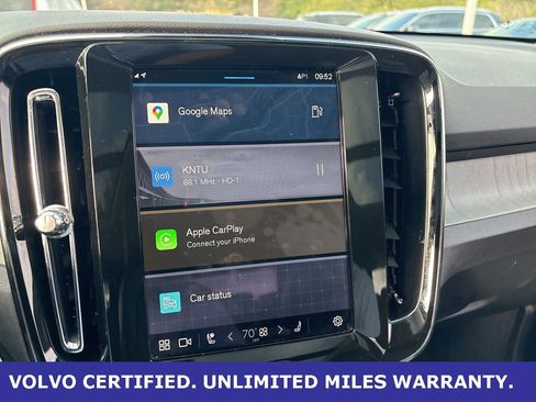 Certified 2025 Volvo XC40 B5 Plus image 18