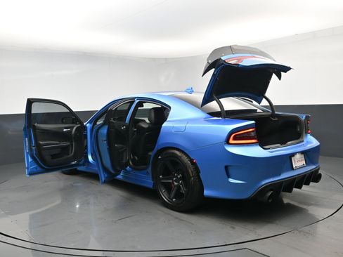 Used 2019 Dodge Charger Scat Pack w/ Dynamics Package image 31