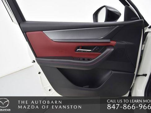 Used 2025 MAZDA CX-70 Plug-In Hybrid w/ Premium Plus image 29