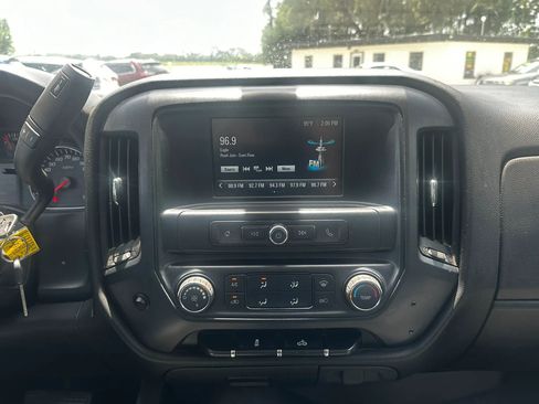 Used 2018 Chevrolet Silverado 2500 W/T AWD/4WD image 28